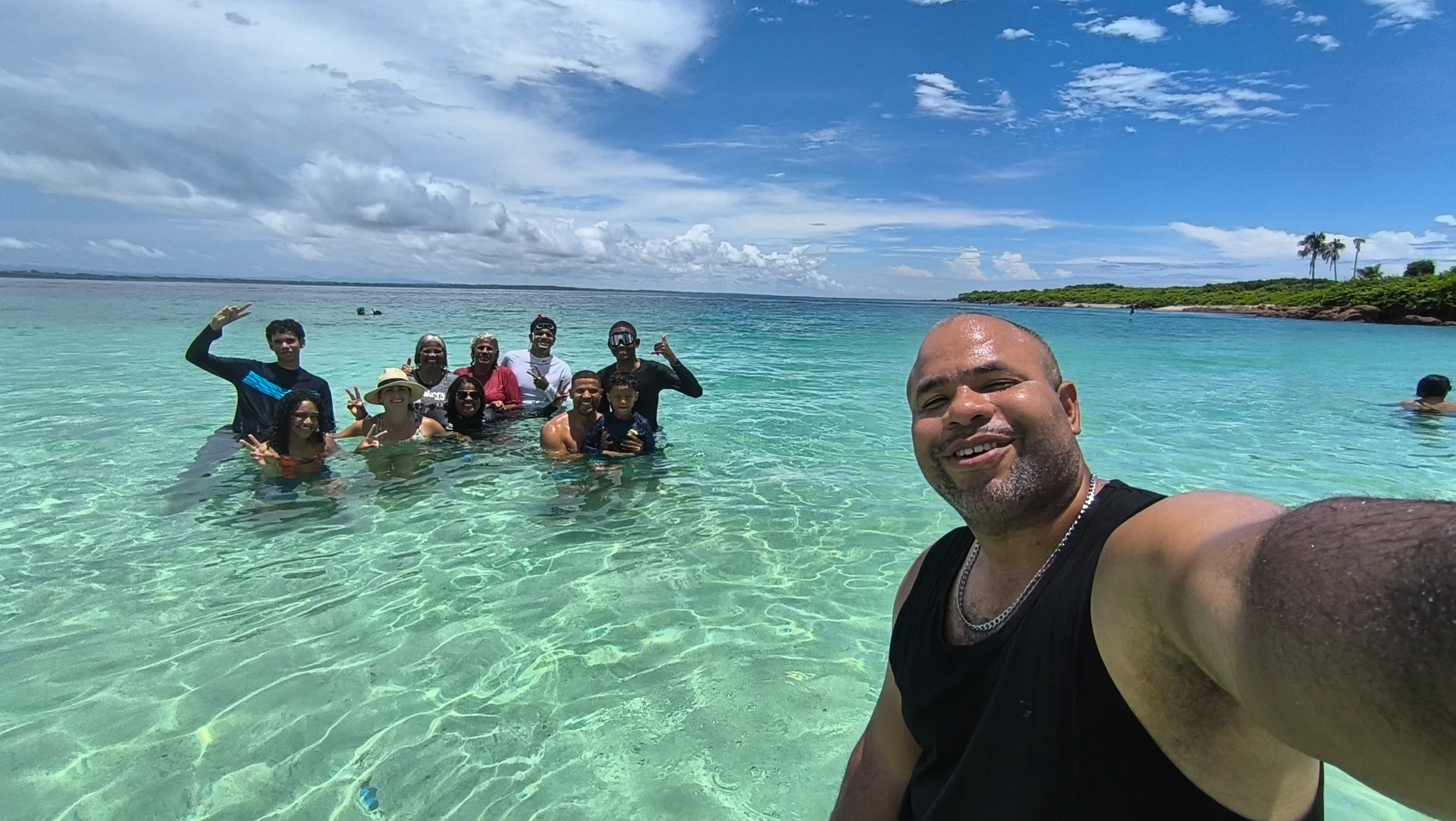 Ballenas + Isla Iguana