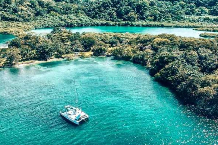 Excursión de Ensueño en Catamarán: Snorkel y Almuerzo en Portobelo desde Ciudad de Panamá