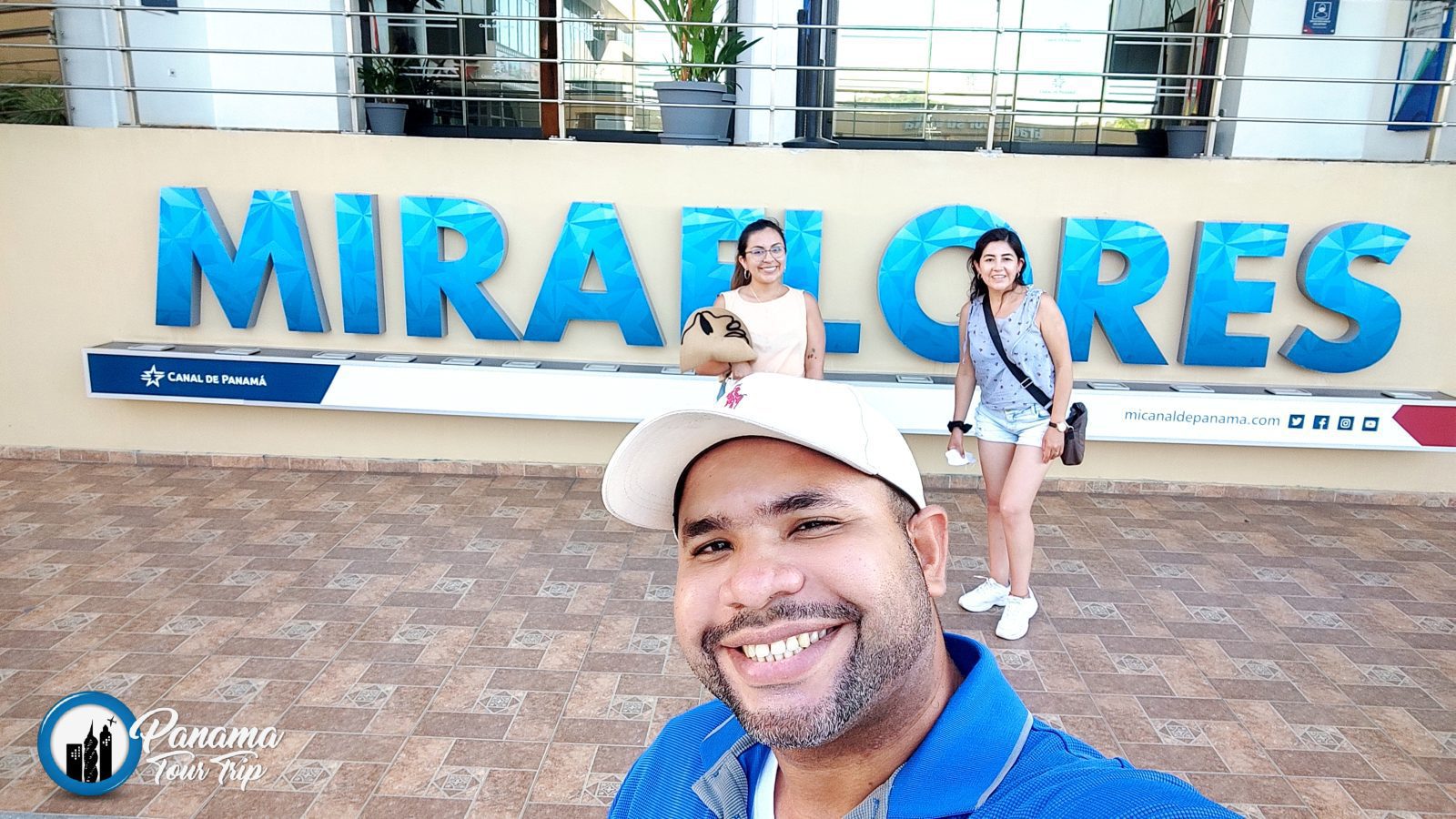 City tour en la ciudad de Panamá, Gabriela y Marycielo de Perú